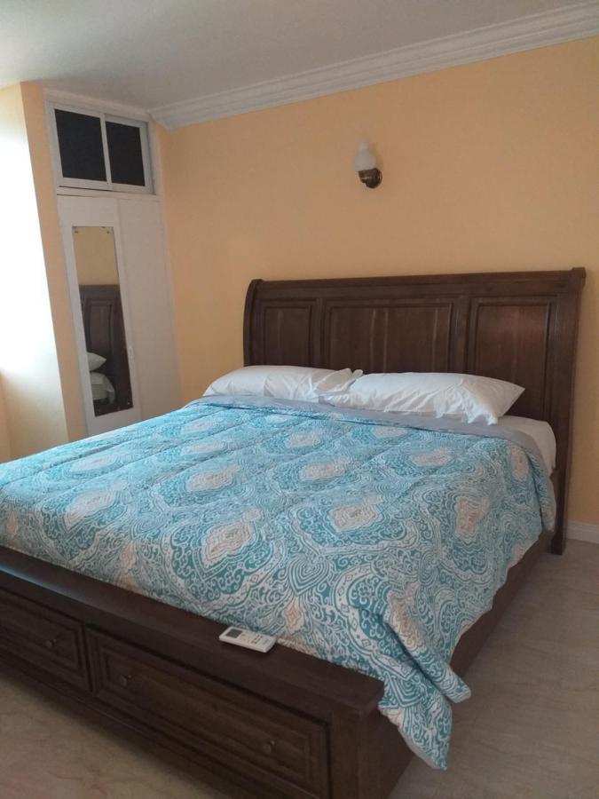 Rooms By The Pool كينغستون المظهر الخارجي الصورة